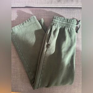 Aritzia TNA Forest Green Boyfriend Wide Leg Sweatpants XXS